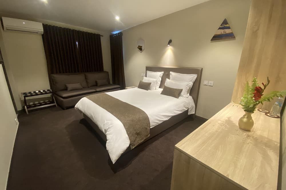 Fly Inn Madagascar Hotel - Navette Gratuite H24 - À 300m De L'aéroport International Ivato-Antananarivo - Antananarywa - Sypialnia