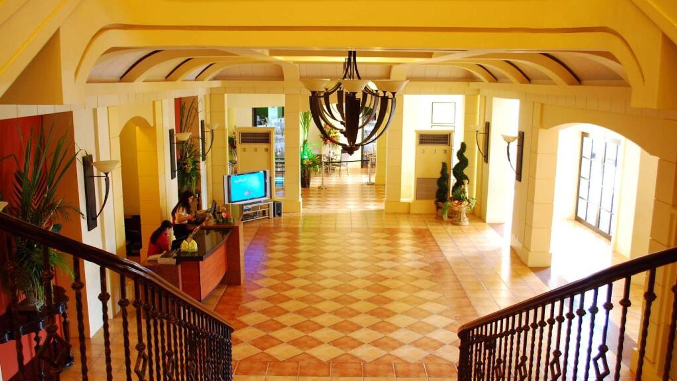 Planta Centro Bacolod Hotel & Residences