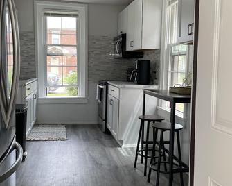 Newly updated historical home - Prairie du Chien - Кухня
