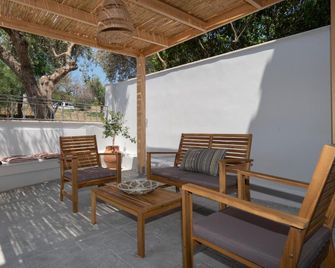 Camara Luxury Apartments (Standard Apartment) - Pylos - Patio