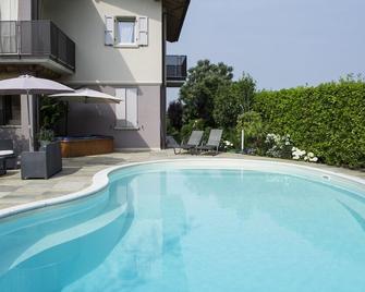 Michela Bb & Relais - Lonato del Garda - Bazén