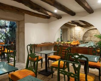 Almadina Smart Luxury - Porto - Ravintola