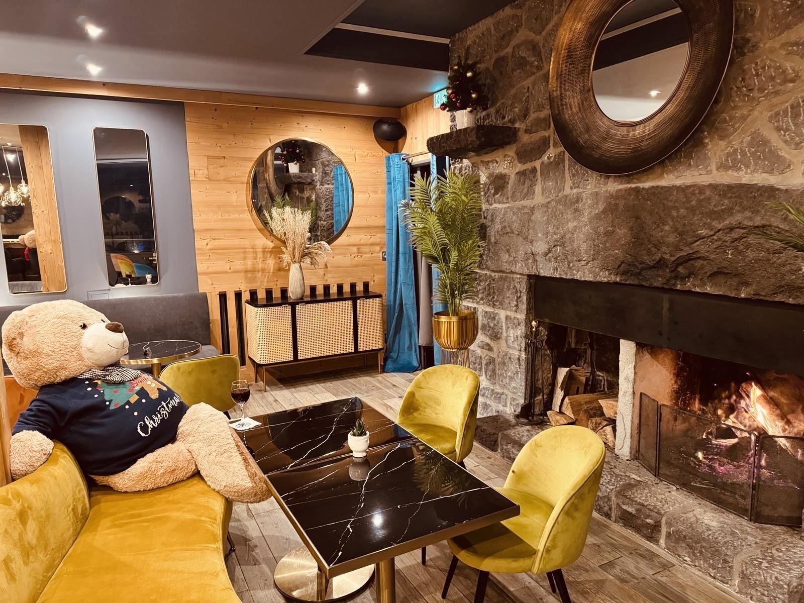 ذي أوريجينالز بوتيك، هوتل لو بانوراما، مونت دور - Le Mont-Dore - بار