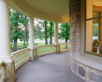 Bellas Castle - Morden - Balcony