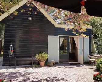 Charming Fully Equipped Garden House - Hilversum - Building