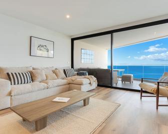 Atlantic Heights Varandas do Atlântico by Holiday Rental Madeira - Câmara de Lobos - Sala de estar