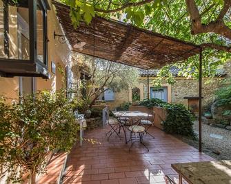Mas de Foncaudette - Lourmarin - Patio