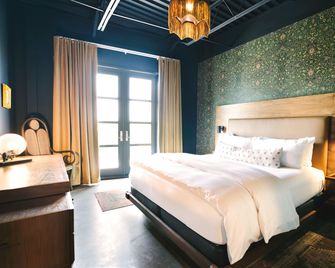The Frances Modern Inn - Austin - Bedroom