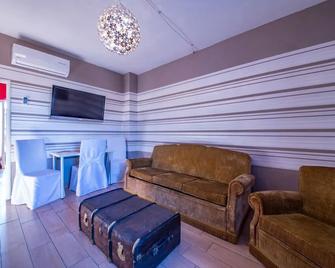 Hotel Assisivm Antica Dimora Ad - Tordandrea - Wohnzimmer