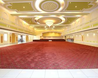 Oyo 12989 White Diamond Hotel - Jalandhar - Lobby