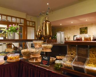 سيلا سنترال هيستوريك بوتيك هوتل - زيل أم سيي - بوفيه