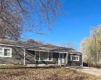 Katy Trail Rest Stop - Sedalia - Budova