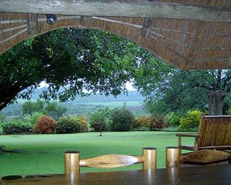 Selati 103 Guest Cottages - Malelane - Innenhof