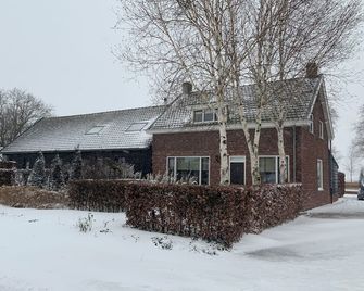 Heikant Hoeve met Jacuzzi - Baarle-Nassau - Building