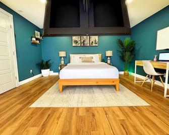 Private Studio - 5 Min To Dt - Self Check-In - 75 Inch Tv - Williams Lake - Ložnice