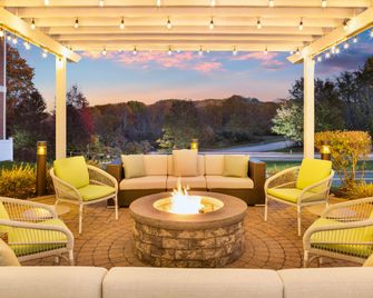 Hilton Garden Inn Mystic/Groton - Groton - Rakennus
