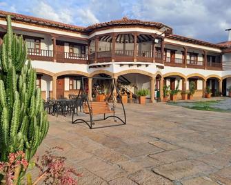 Hotel Gran Sirius - Sachica - Edificio