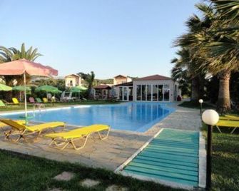 Pardalakis Studios - Gerani - Pool