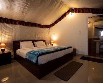 Himalayan Camps and Resort - Dhanaulti - Habitación