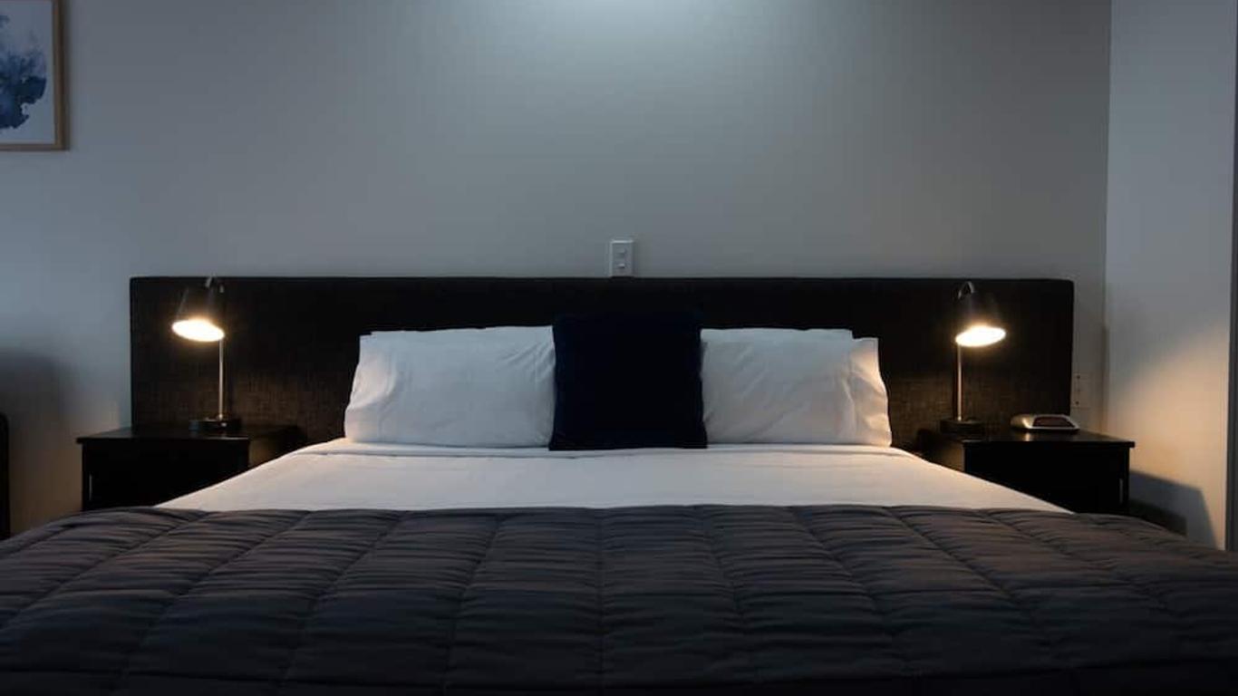 Cambridge Mews Motel