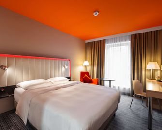 Park Inn by Radisson Frankfurt Airport - פרנקפורט אם מיין - חדר שינה