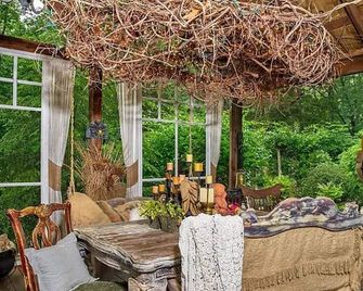 A Mammoth Cave Getaway - Park City - Patio