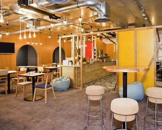 ibis Styles Châlons-en-Champagne Centre - Châlons-en-Champagne - Bar