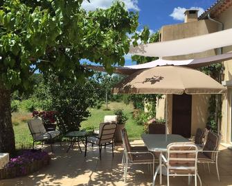 Bastide en Provence Verte - Rural house - Mazaugues - Ste Baume (Var) - 6 pers. - La Roquebrussanne - Patio