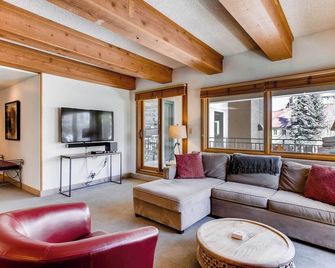 Elegantly Styled Plaza Condo - No Cleaning Fee! by RedAwning - Crested Butte - Living room