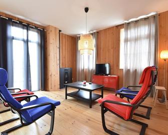 Cozy Mansion with Swimming Pool - La Boulaye - Sala de estar