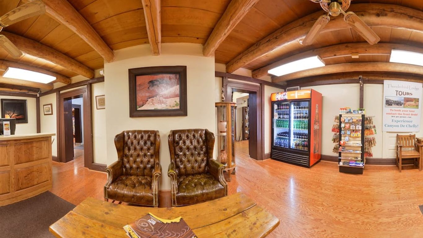 Thunderbird Lodge