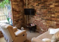 Gorgeous studio 2 minutes from the heart of Subiaco - Perth - Stue