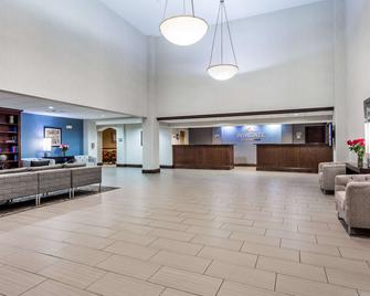 Wingate by Wyndham High Point - High Point - Lobby