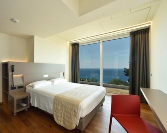 Hotel Le Roi - Varazze - Bedroom
