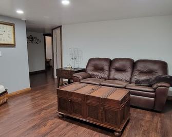 The Queen's Respite (B) 2 bedrooms, 1 bathroom - Toquerville - Sala de estar