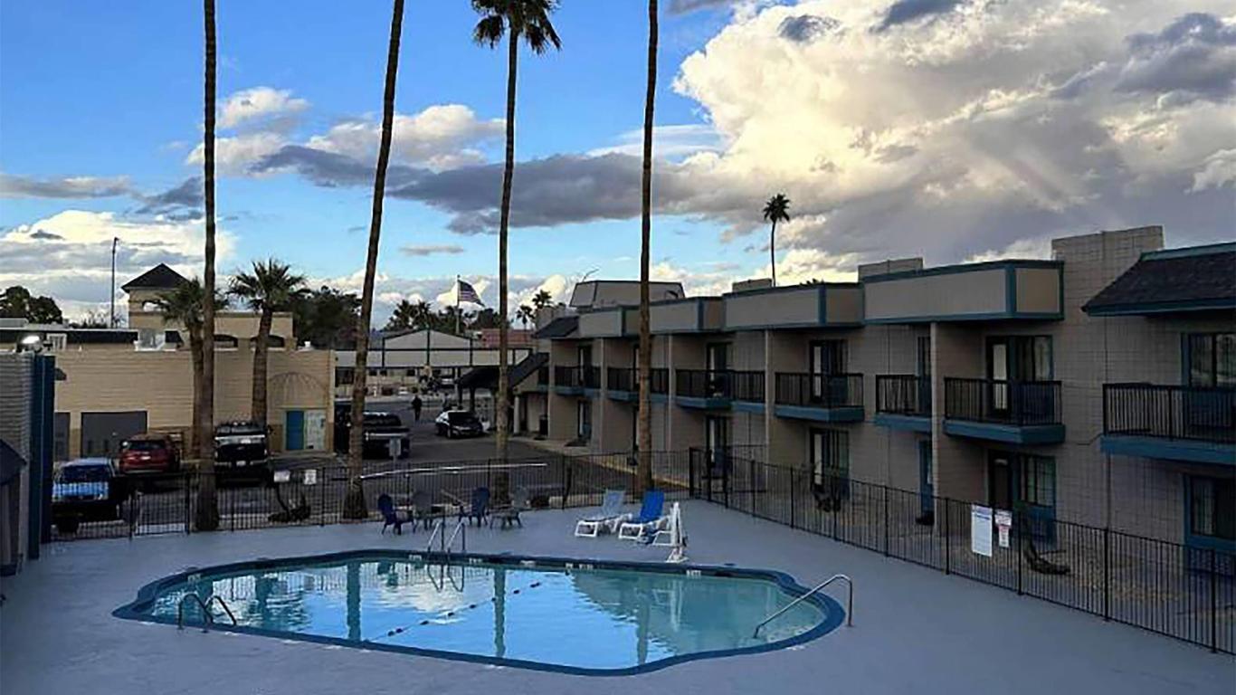 Super 8 by Wyndham Mesa Downtown Near Convention Center