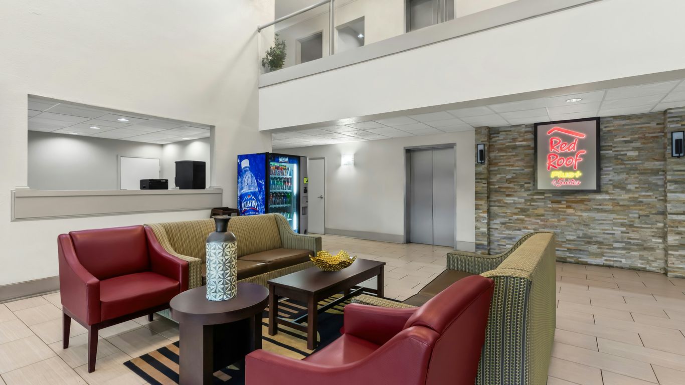 Red Roof PLUS+ & Suites College Park - ATL Airport