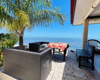 Fare Hiro Bungalow 1 Seaside - Temae - Balcon