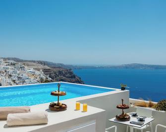 Kastro Suites - Thera - Pool