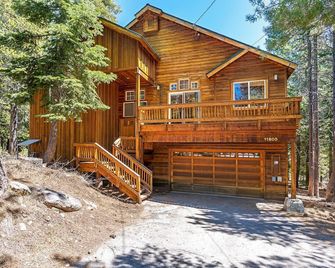 Cedar Chateau - Truckee - Будівля