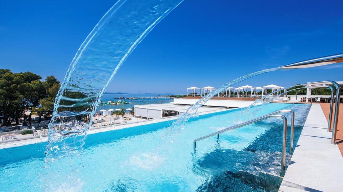 Zaton Holiday Resort