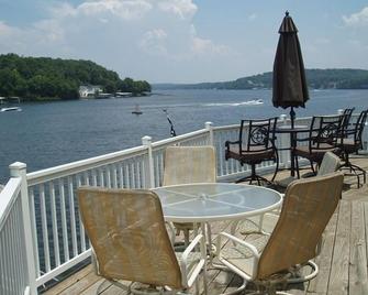 Captain Ron's No-Wake Cove. Deck & terrific views! Shoot Out dates open - Sunrise Beach - Balcony