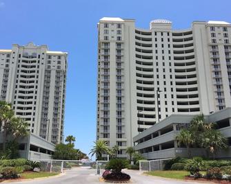 Beach Colony Resort East by Southern Vacation Rentals - Navarre