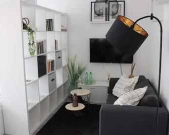 Schickes Appartement an der Neckarpromenade - Heilbronn - Sufragerie
