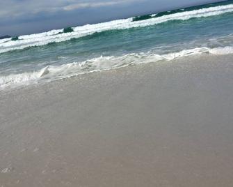 Pousada Beach House - Cabo Frío - Playa