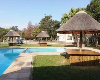 Eden Wilds 87 - Port Edward - Piscina