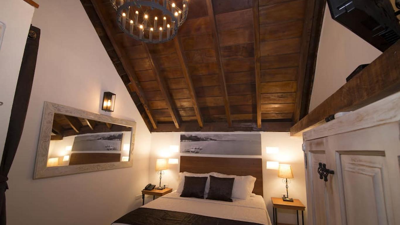 Life is Good Cartagena Hostel