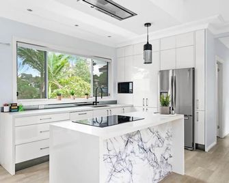 Charlestown - Humble Abode - Charlestown - Kitchen