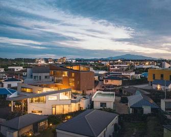 ilsanghosa - Architect's Luxury Beach House - 우도 - 야외뷰