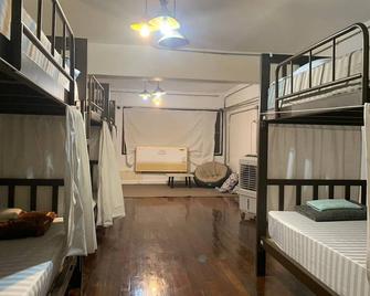 Gravity Hostel - צ'אנג ראי - חדר שינה